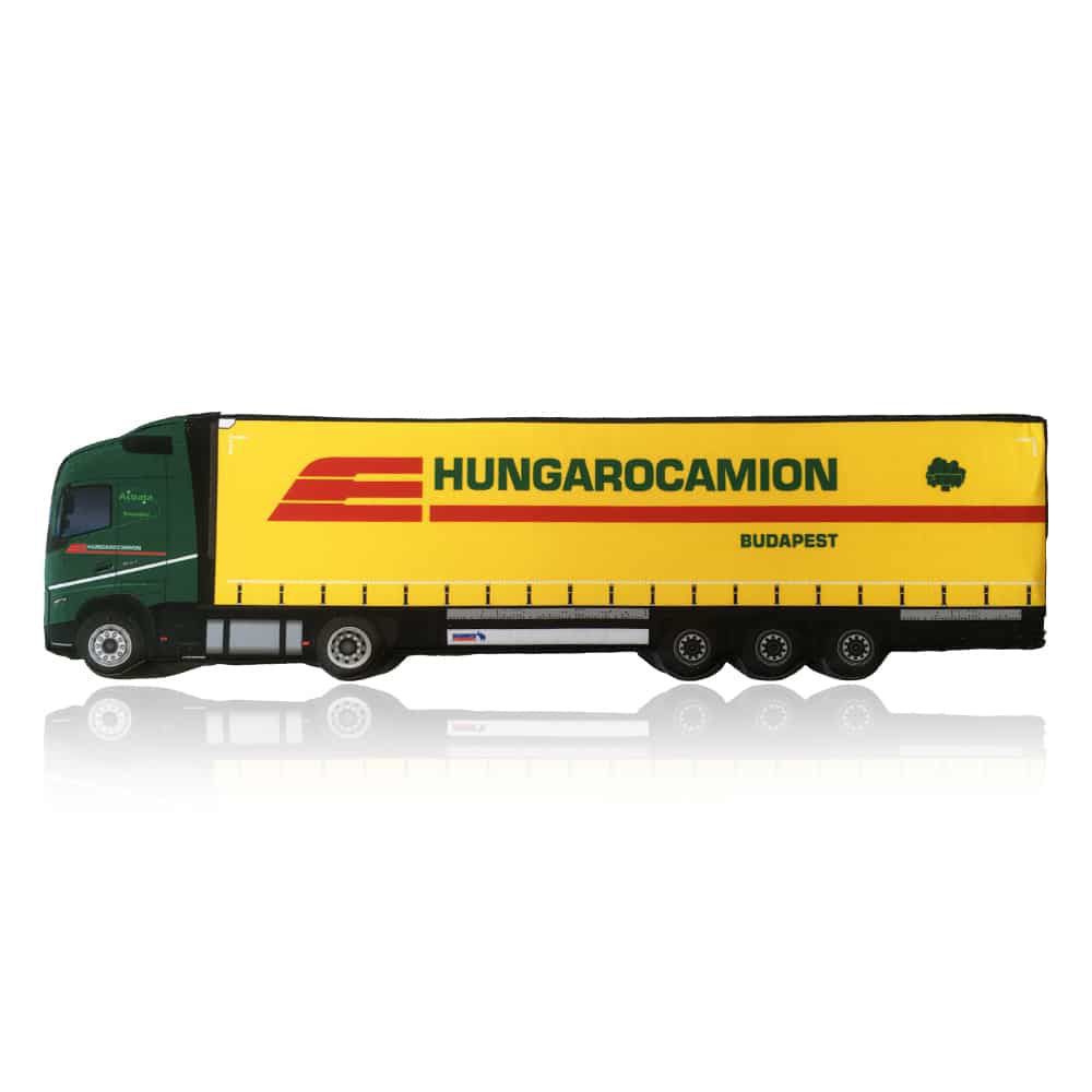 Плюшено камионче – декоративна възглавница за любители на камиони