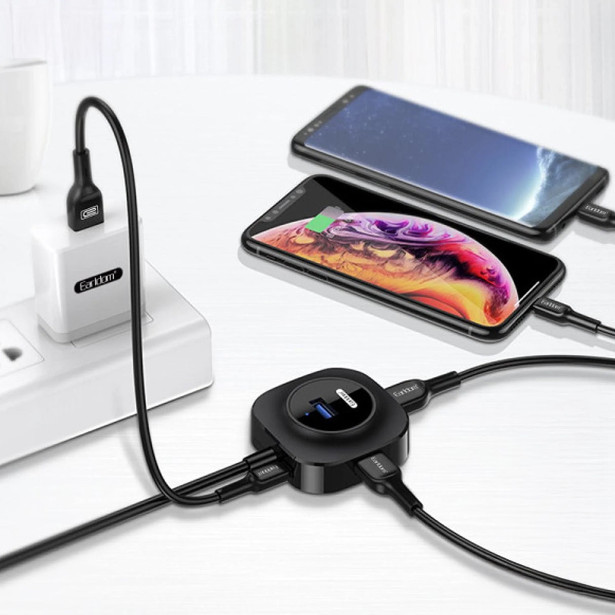 Hub USB 4 Porte con Connettore USB-C - Nero