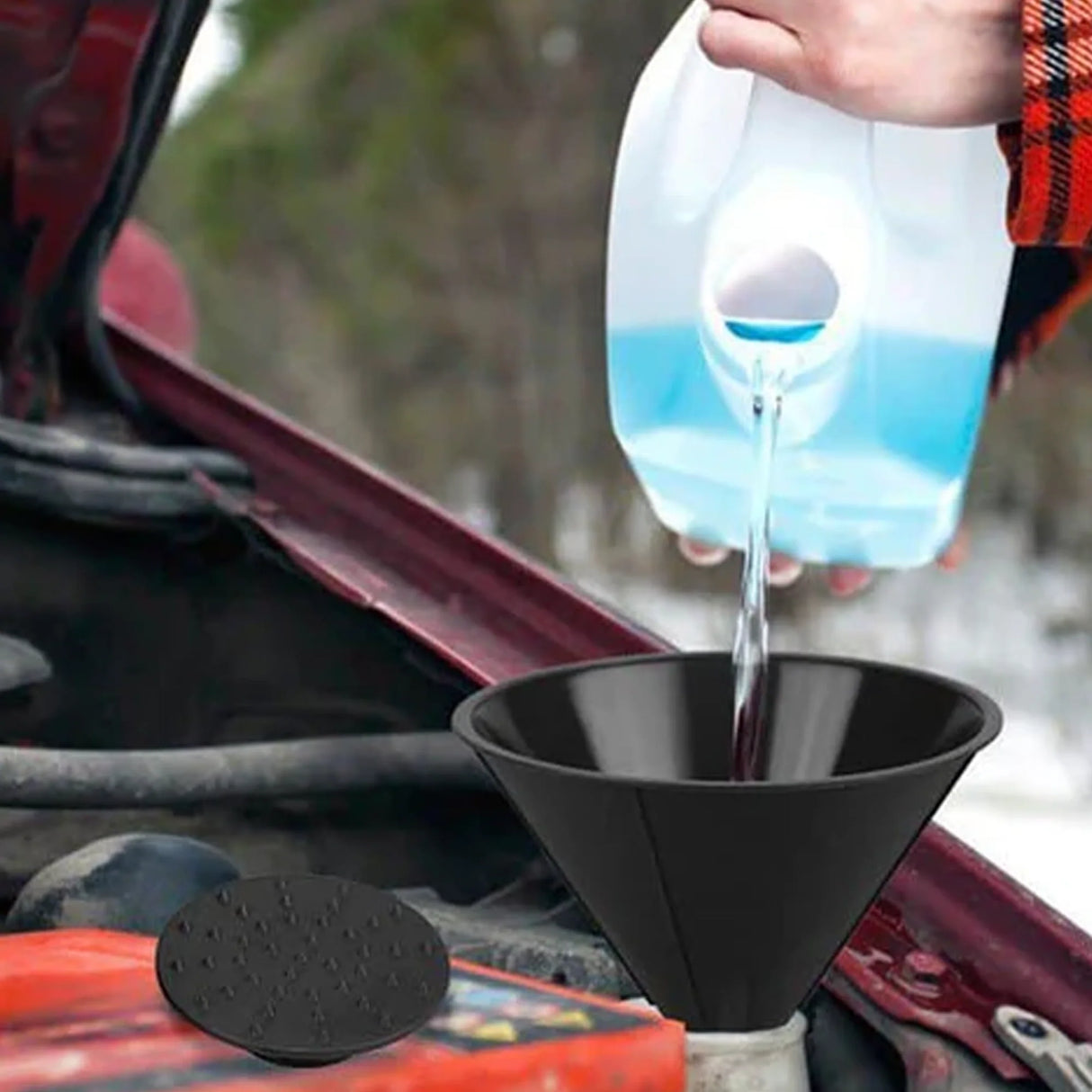 2-v-1 strgalo za led v obliki lijaka