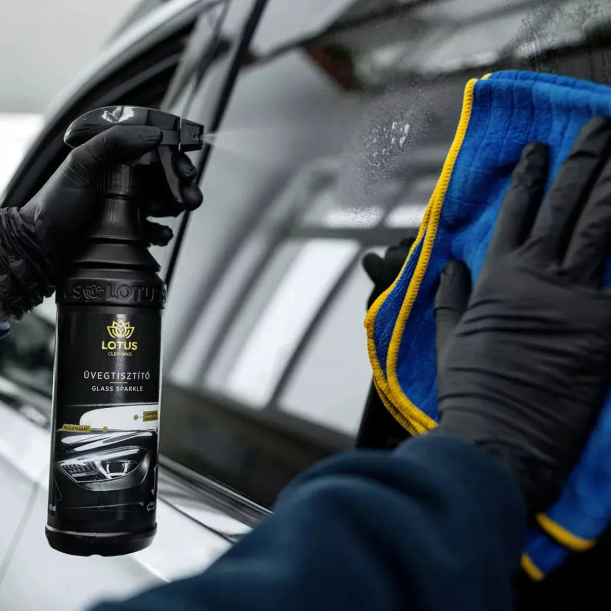 Почистващ спрей за стъкла и автостъкла Lotus, 600 мл