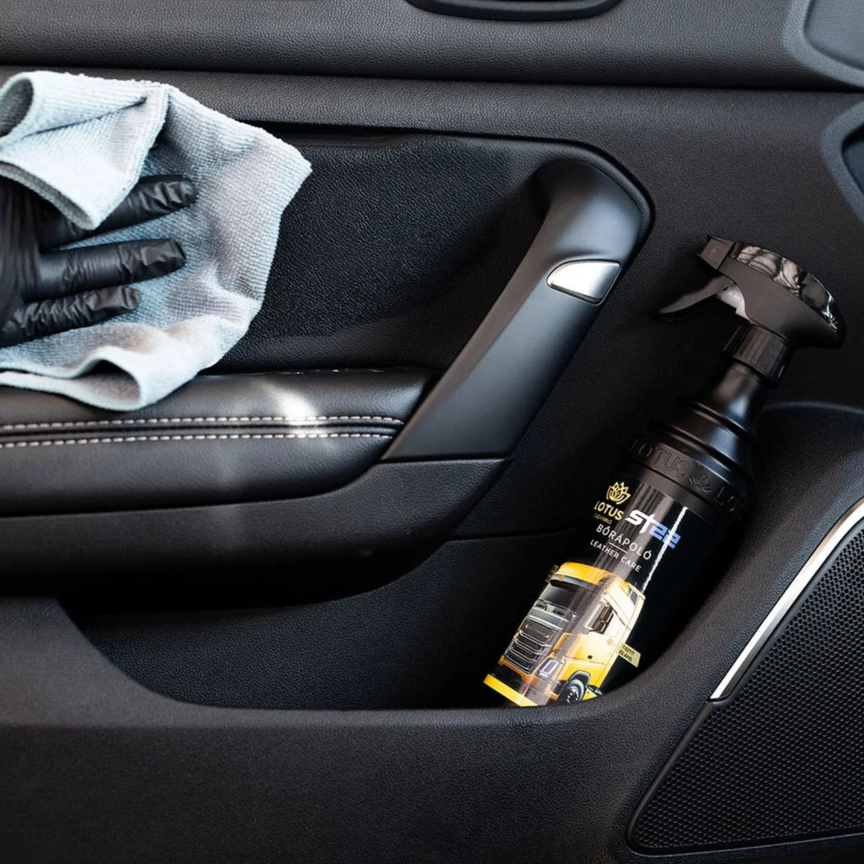 Soin Cuir Voiture 600 ml