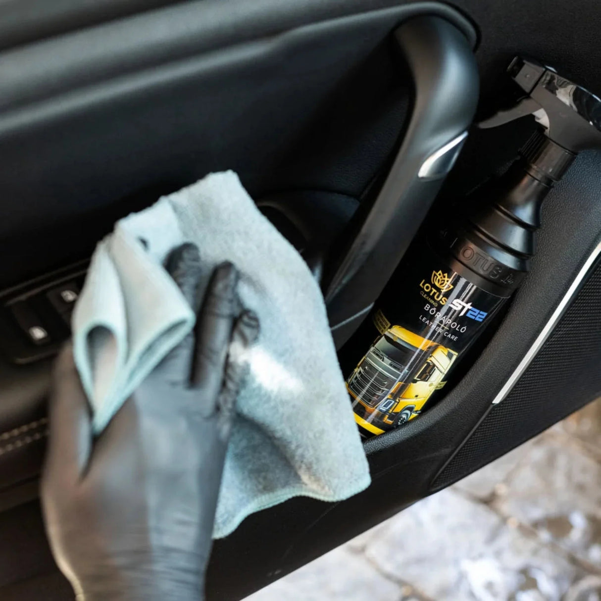 Soin Cuir Voiture 600 ml