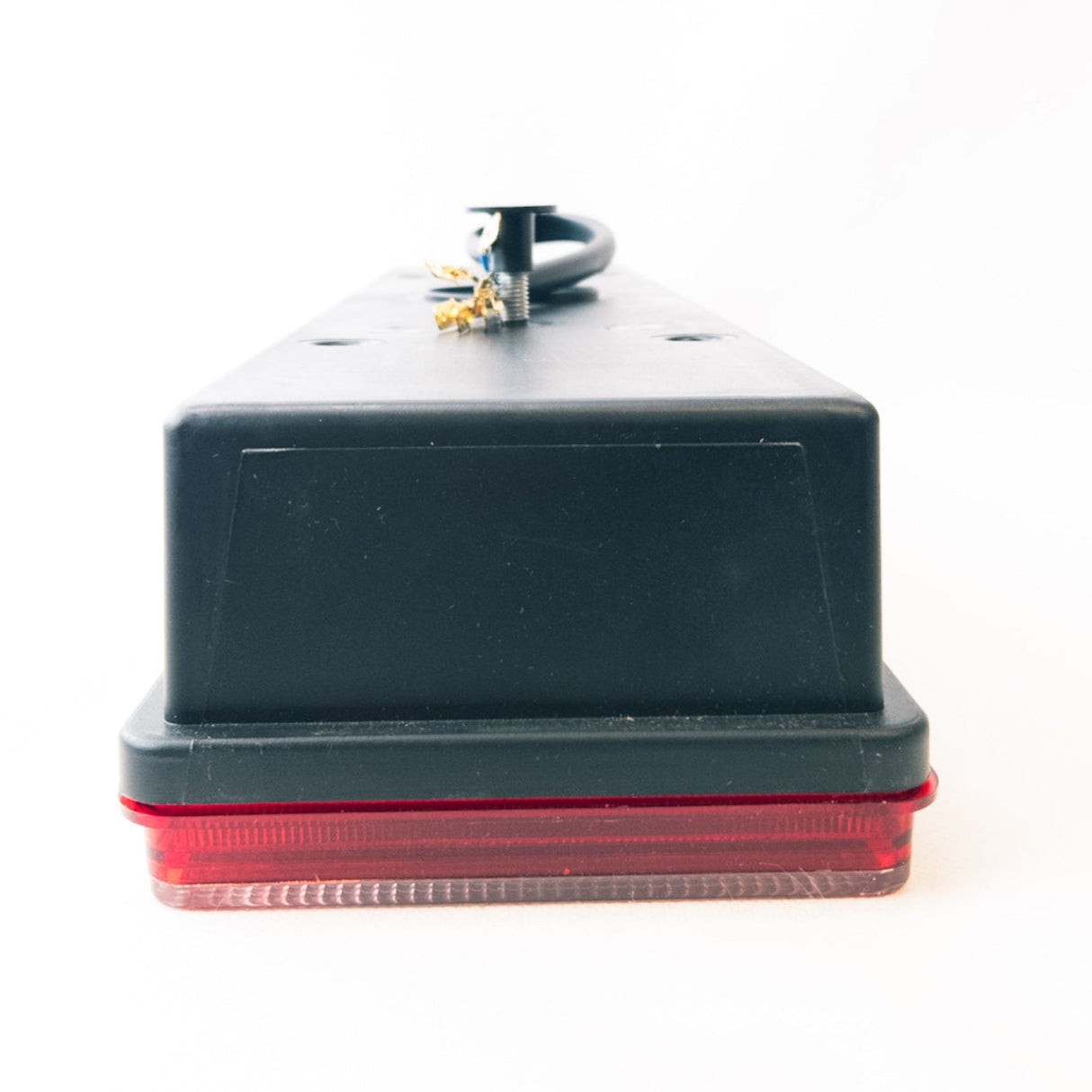 Univerzální 7komorové zadní světlo s osvětlením SPZ, levé, s kabelem