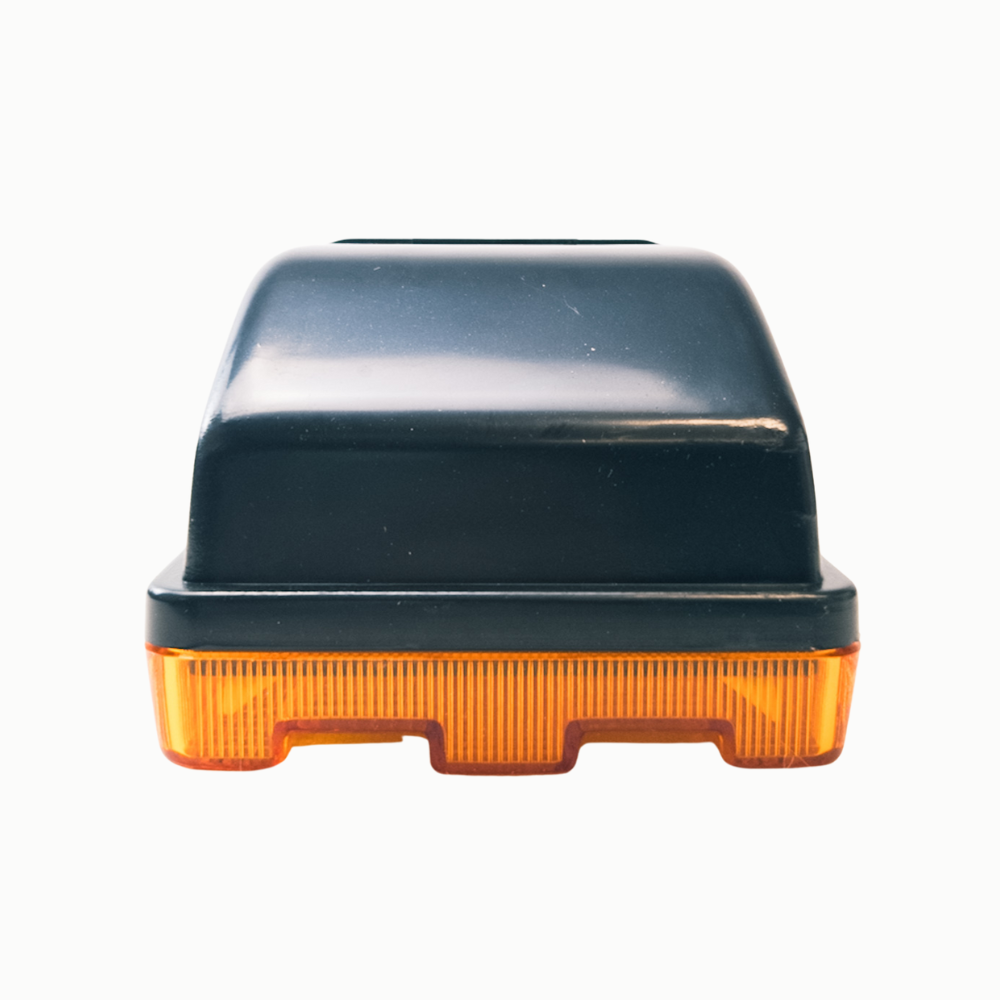 Piloto trasero de 4 cámaras estriado para MB – izquierdo con luz antiniebla