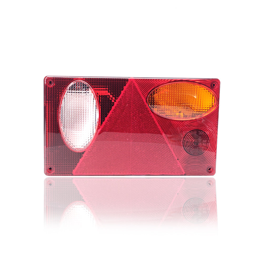 Zadní světlo na přívěs s trojúhelníkovým reflektorem – hranaté