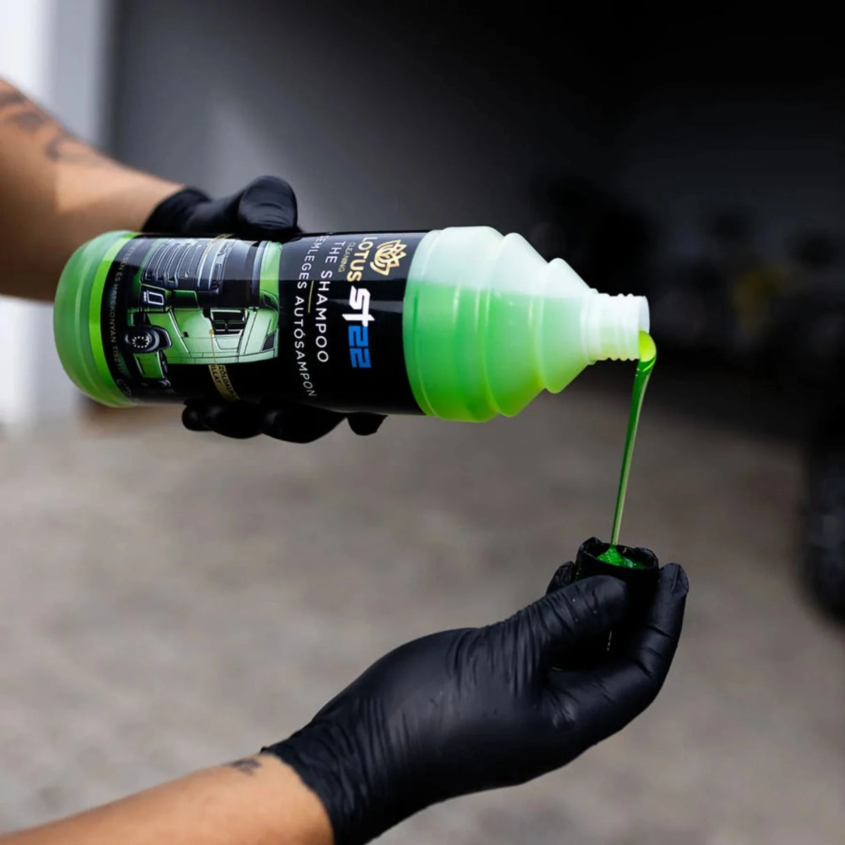 Champô Automóvel pH Neutro com Aroma a Maçã Verde – 1 Litro