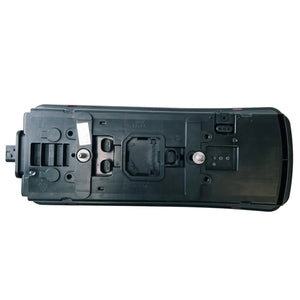 Stražnje svjetlo za DAF XF LC8 s bočnim priključkom – Vignal (lijeva strana, s osvjetljenjem tablice)