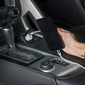 Încărcător auto cu ieșiri USB-A și Type-C, 5V, 3A, compatibil 12/24V