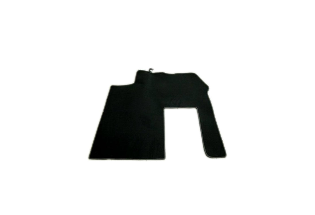 Precizno krojen crni tepih za Renault kamione – Magnum, Premium i T serija