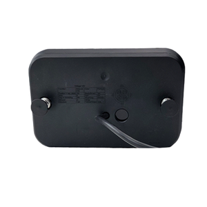 Feu arrière LED 5 fonctions avec prisme triangulaire – 12V