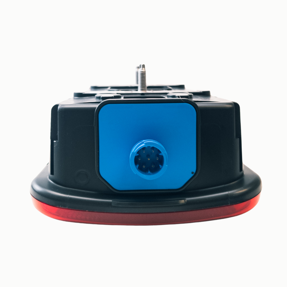 Задна лява лампа с място за номер за MAN TGA LC8 Vignal